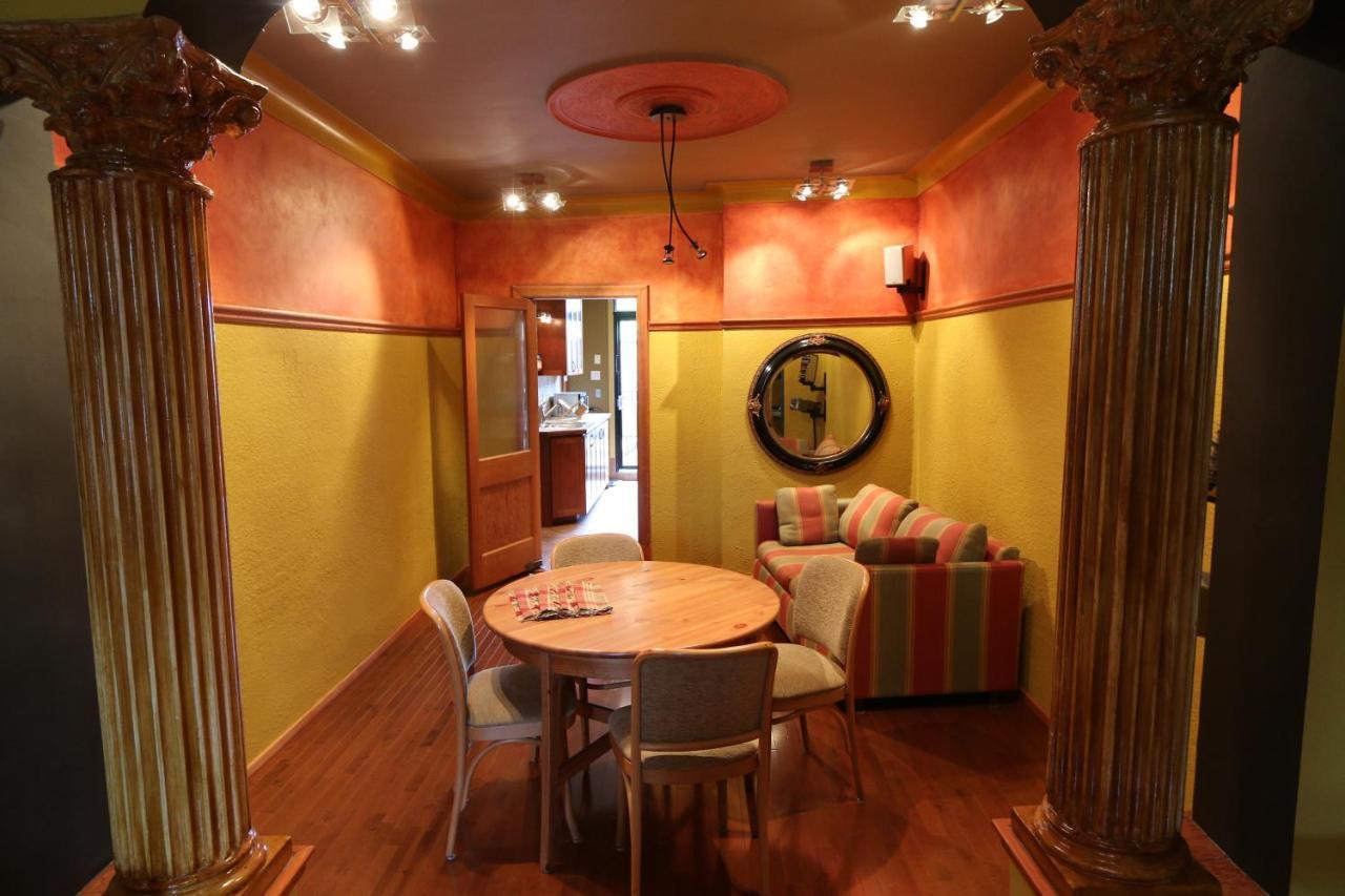 A La Carte Bed & Breakfast Монреал Екстериор снимка
